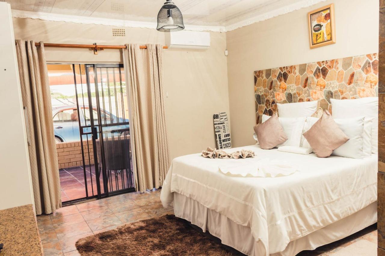 Apical Guesthouse Maun Dış mekan fotoğraf